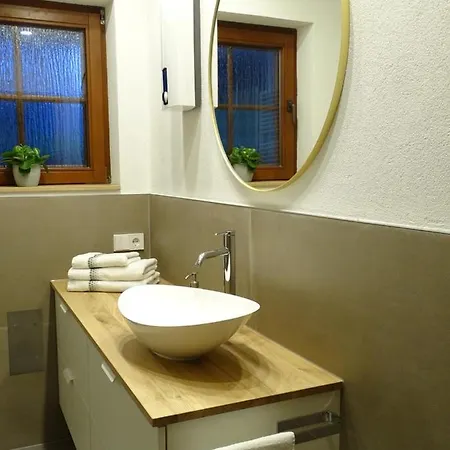 Haus Weinbergsblick *